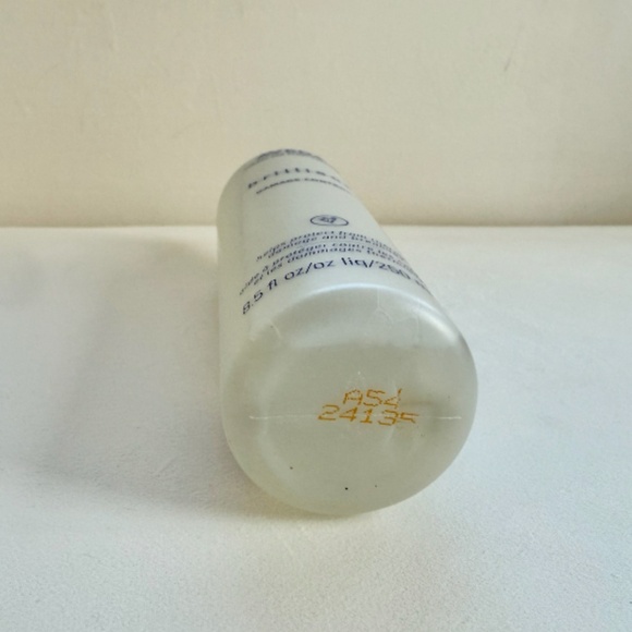 AVEDA Brilliant Damage Control Spray 8.5 oz / 250 ml - Picture 6 of 8